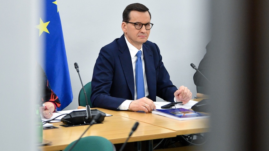 Premier Mateusz Morawiecki podczas posiedzenia Parlamentarnego Zespołu ds. Energii Odnawialnej. (fot. PAP)