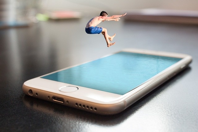 Apple przeprasza za problemy z wydajnością starszych modeli iPhone'ów. Fot. Pixabay