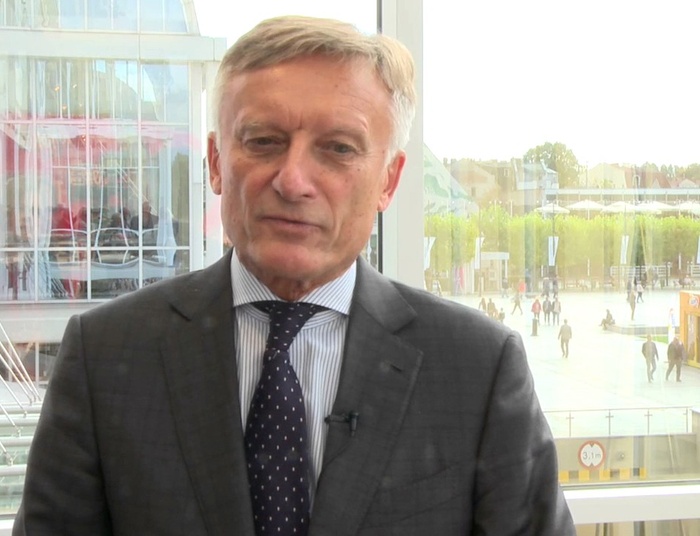 Przedstawiciel KE Marek Prawda: Polska może zostać bez grosza