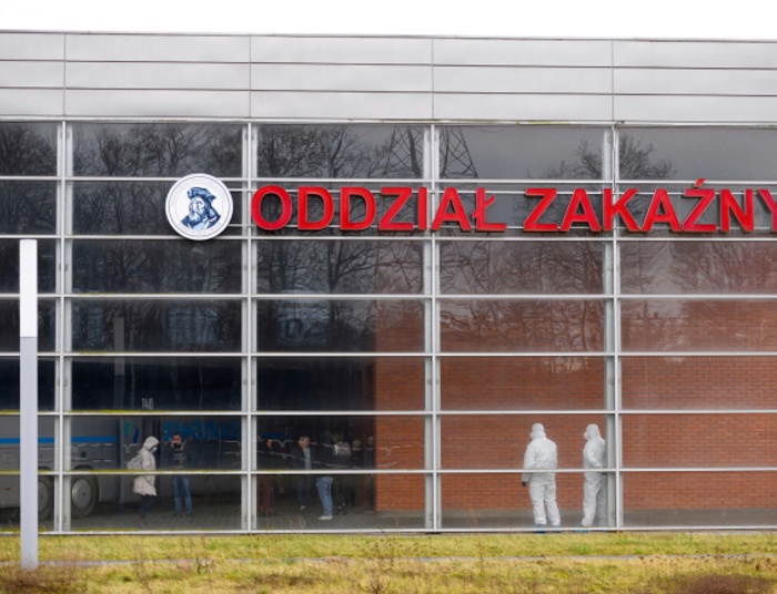 Koronawirus testuje nie tylko rządzących.