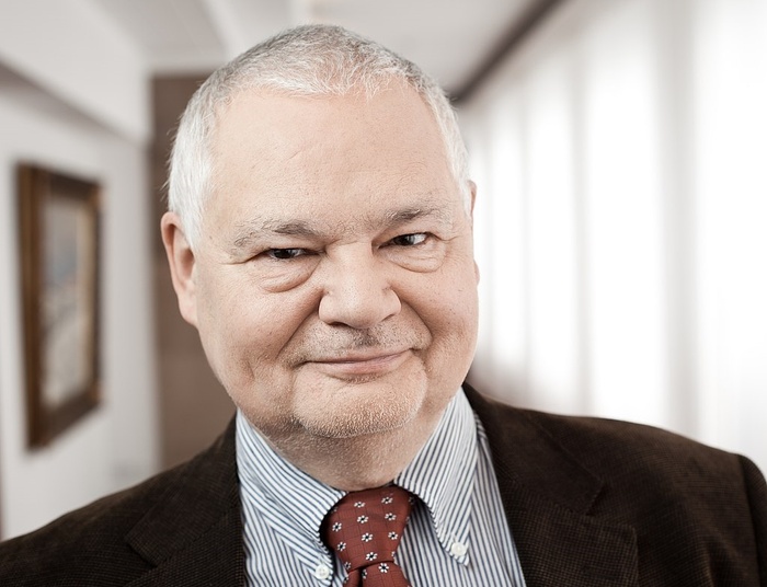 „Ochroną przed nieprzemyślanym przyjęciem Euro byłaby zmiana polityki NBP”