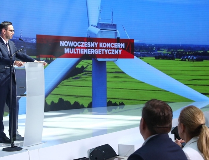 Orlen w Austrii pozbawia opozycję paliwa którym chciała się napędzać