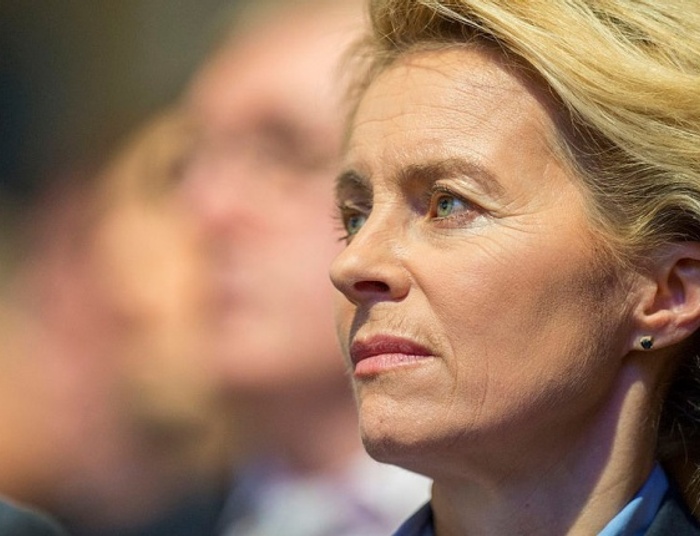 Von der Leyen wybrano głosami PiS -  to inwestycja