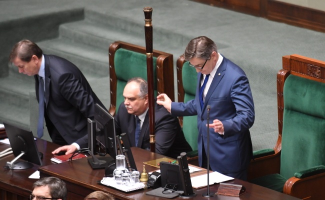 Marszałek otwiera posiedzenie Sejmu. fot. PAP/Bartłomiej Zborowski