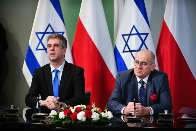 Minister spraw zagranicznych RP Zbigniew Rau (P) i szef MSZ Izraela Eli Cohen (L), fot. PAP/Marcin Obara