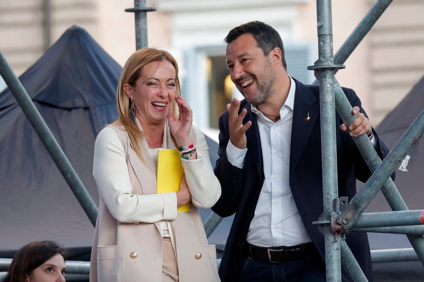 Giorgia Meloni i Matteo Salvini podczas zamknięcia kampanii wyborczej w Rzymie. (fot. PAP/EPA)