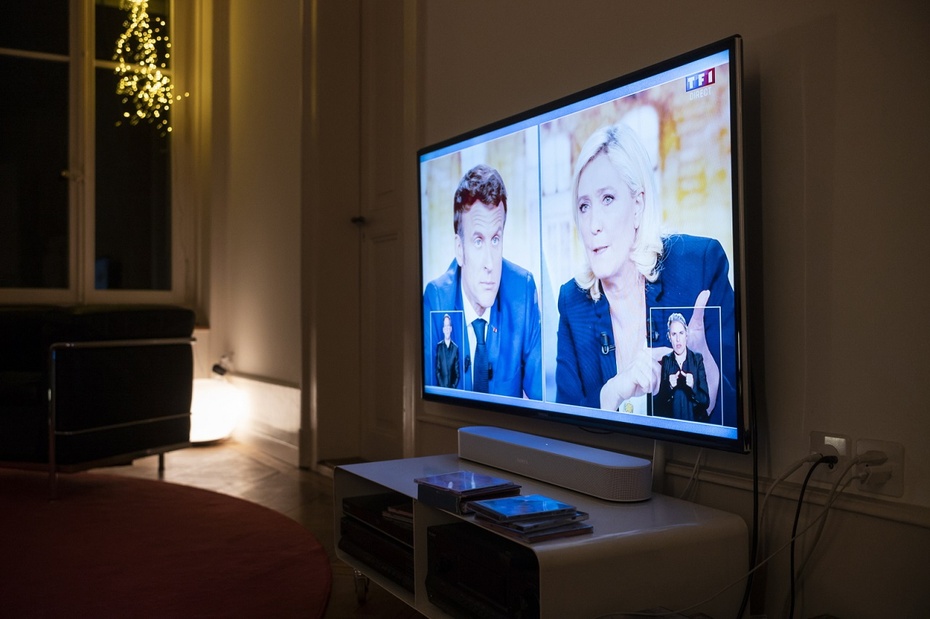 Francja. Debata Emmanuel Macron - Marine Le Pen. PAP/EPA/ALESSANDRO DELLA VALLE