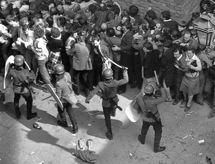 Odwieczna walka z Ciemnogrodem