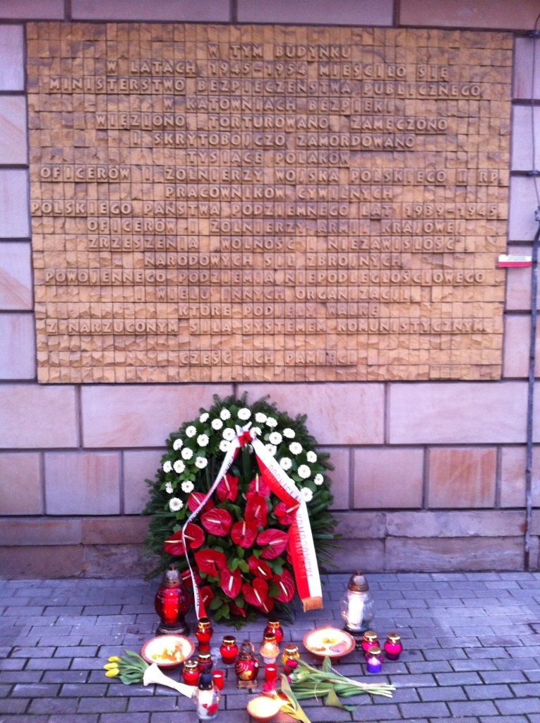1 marca 2013 r. Tablica upamiętniająca Żołnierzy Wyklętych znajdująca się na budynku Ministerstwa Sprawiedliwości
