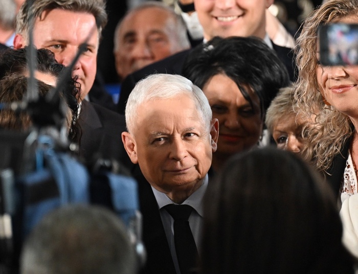 Sprawa wiz. Większość wyborców PiS tak to widzi