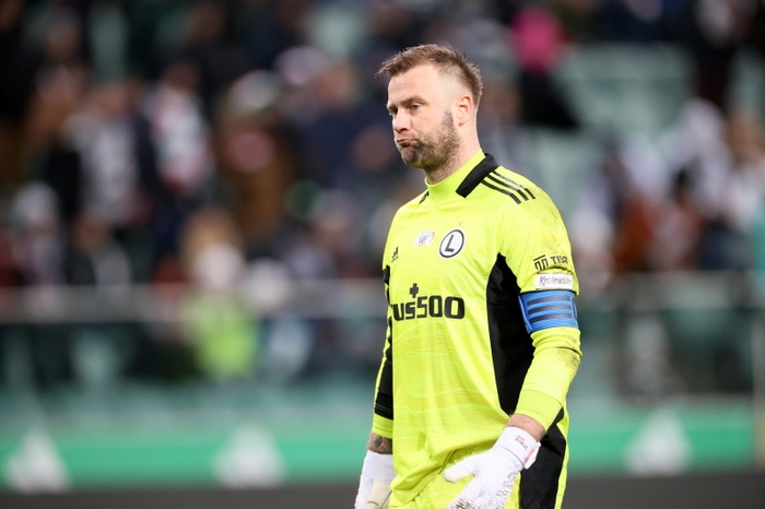 "Legia nie spadnie"! Były piłkarz klubu ma nadzieję, mimo kompromitacji z Radomiakiem