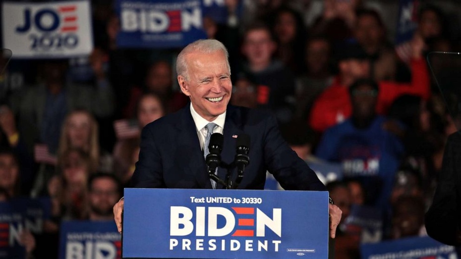 autor zdj.: Scott OLSON/Getty Images; Joe Biden na wiecu wyborczym po zwycięstwie w stanie Karolina Południowa, 29.02.2020r.