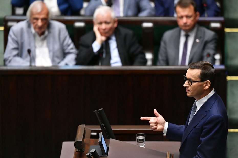 W czwartek Sejm uchwalił ustawę, która m.in. wprowadza wakacje kredytowe oraz wydłuża działanie tarcz antyinflacyjnych do 31 października. Źródło: PAP/Piotr Nowak