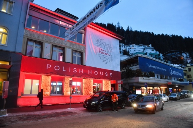Dom Polski w Davos, fot. PAP/Radek Pietruszka