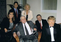 Zdjęcie grupowe ze spotkania u Donalda Trumpa, które dostałem od Barbary Cooper