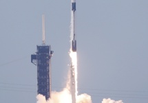 Start rakiety Falcon 9.