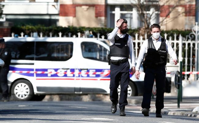 Rambouillet, Francja, atak terrorystyczny, Salon24
