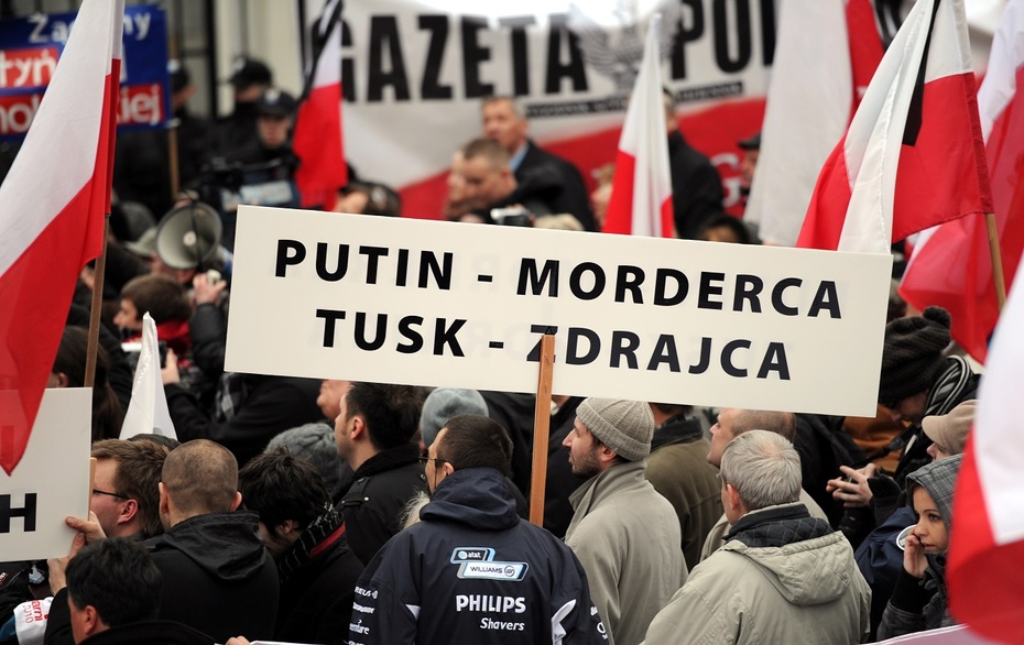 Demonstracja pod ambasadą Rosji w Warszawie w 2011 roku. Fot. PAP/Grzegorz Jakubowski