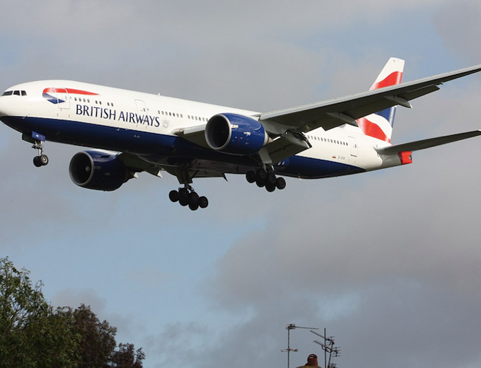 Utrudnienia na londyńskim lotnisku. Problemy dotkną również Polskę