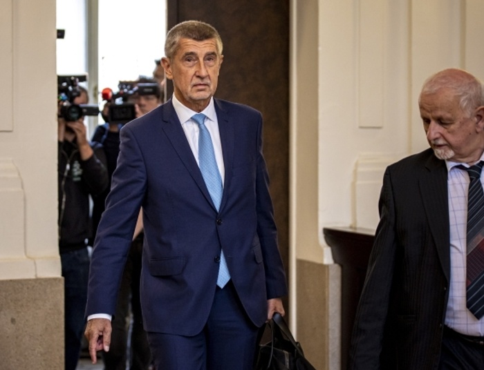 Były premier Czech przed sądem. Jest oskarżony w sprawie wyłudzania unijnych dotacji