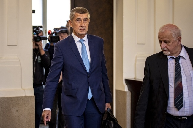 Były premier Czech Andrej Babiš stanął przed sądem, fot.  	PAP/EPA/MARTIN DIVISEK