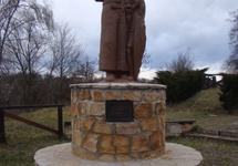 Posąg fundatora świątyni z synem.