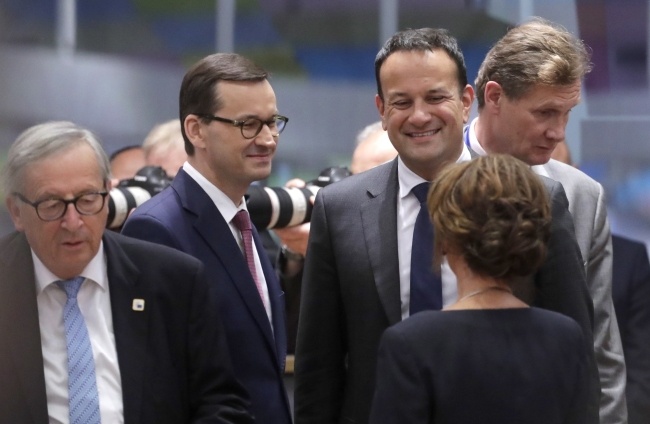 Premier Mateusz Morawiecki na unijnym szczycie w Brukseli, fot. PAP/EPA/OLIVIER HOSLET