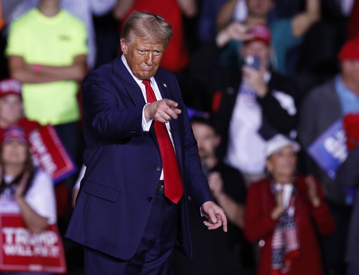 Coraz bliżej powrotu Trumpa do Białego Domu. Harris w opałach