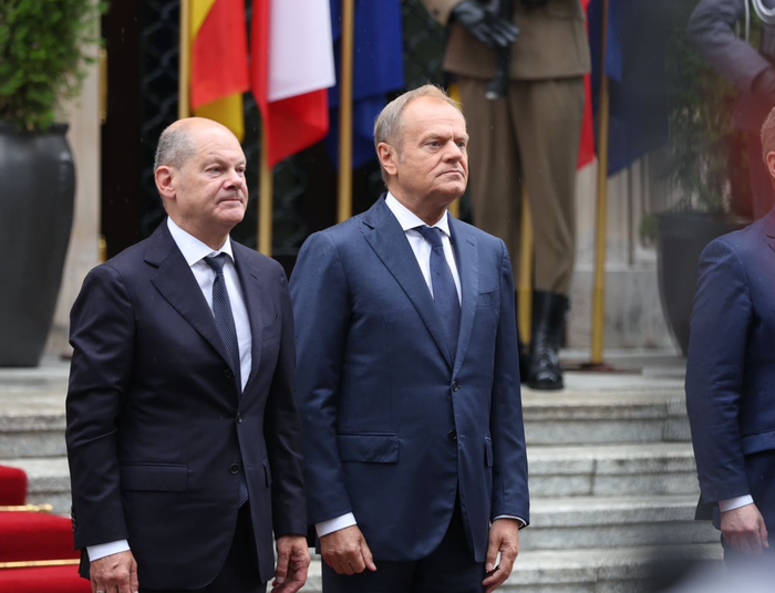 Premier: rozmowa z Putinem przez telefon go nie powstrzyma