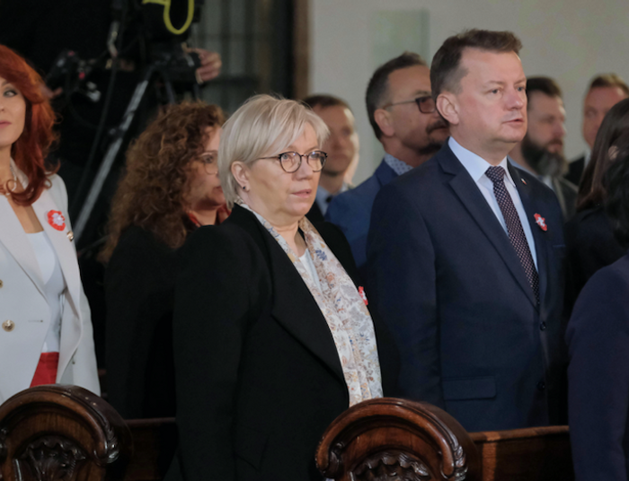 Apolityczność Trybunału Konstytucyjnego? Większość w nią nie wierzy