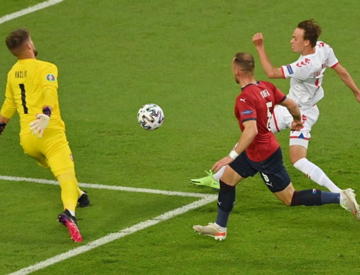 Pogromcy Holandii poszukają szans z Danią