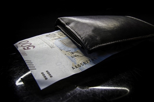 Konsolidacja kredytów to więcej pieniędzy w portfelu. Fot. Pixabay