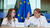 Ludmiła Kozłowska i europoseł Guy Verhofstadt, szef frakcji liberałów w PE.