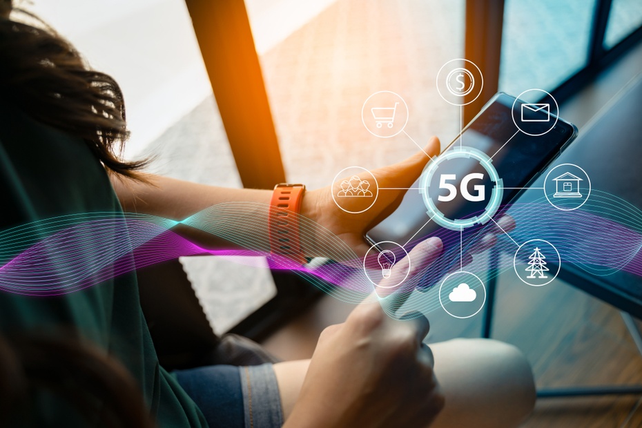 Sieć 5G to szybki Internet mobilny, sieci nowej generacji. Fot. Shutterstock