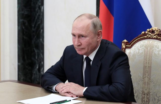 Władimir Putin. Fot. PAP/EPA/EVGENIY PAULIN / SPUTNIK / KREMLIN POOL