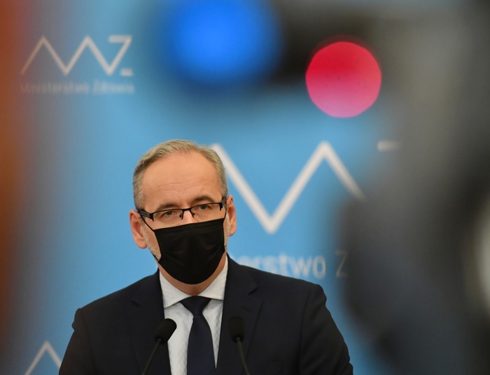 Zakażeń jest mniej, ale mamy się czego bać