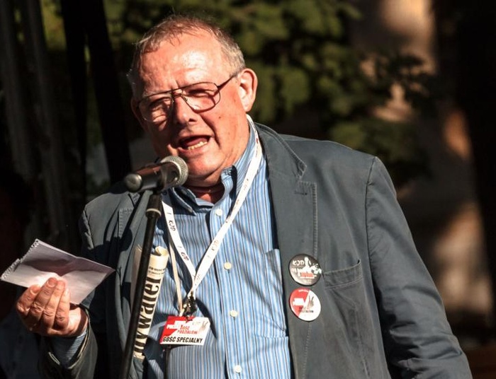 Spór o debatę na temat Marca'68. Michnik naciskał na UW, by nie zapraszał Lasoty?