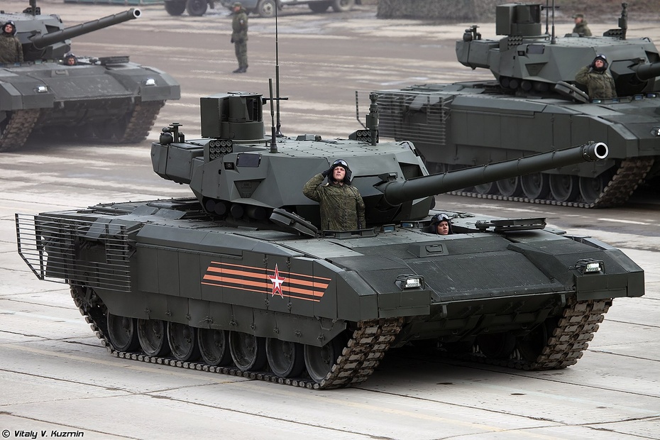 Rosyjski czołg T-14 Armata miał być "najnowocześniejszą" maszyną armii Putina. Źródło: commons.wikimedia.org
