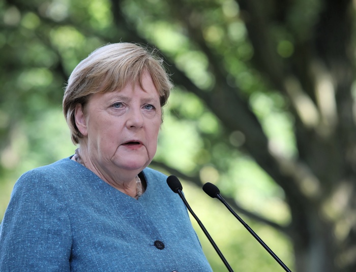 Dlaczego Andrzej Duda zignorował Merkel? Niemieckie media na tropie