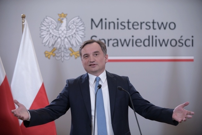Zbigniew Ziobro nazwał wyrok TSUE "jawnym pogwałceniem europejskich traktatów", fot. PAP/Marcin Obara
