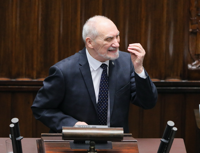 Skandal w podkomisji Macierewicza. Zgubiono i zniszczono części Tupolewa