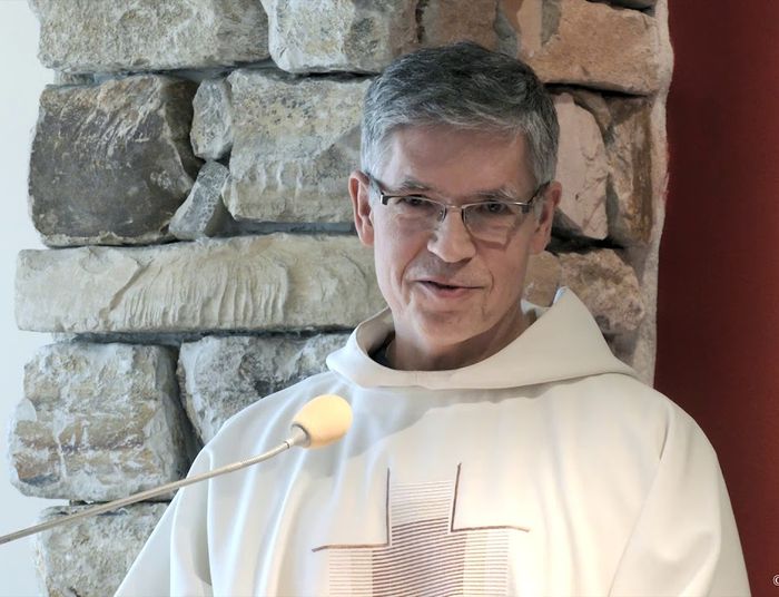 Znany dominikanin zrzucił habit. Zakon wystosował oświadczenie