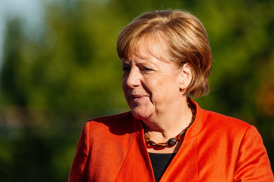Angela Merkel idzie na emeryturę. Zarobi krocie!Fot. Flickr.com/Arno Mikkor (EU2017EE)
