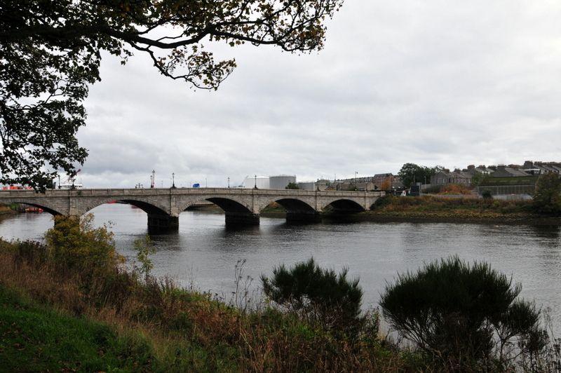 Rzeka Dee. Most Wiktorii