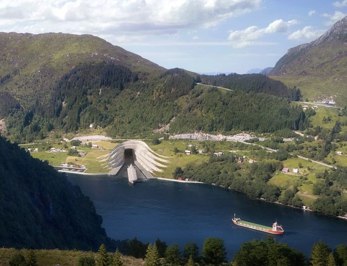 Jest pomysł konkurencyjny dla przekopu Mierzei Wiślanej lecz w Norwegii