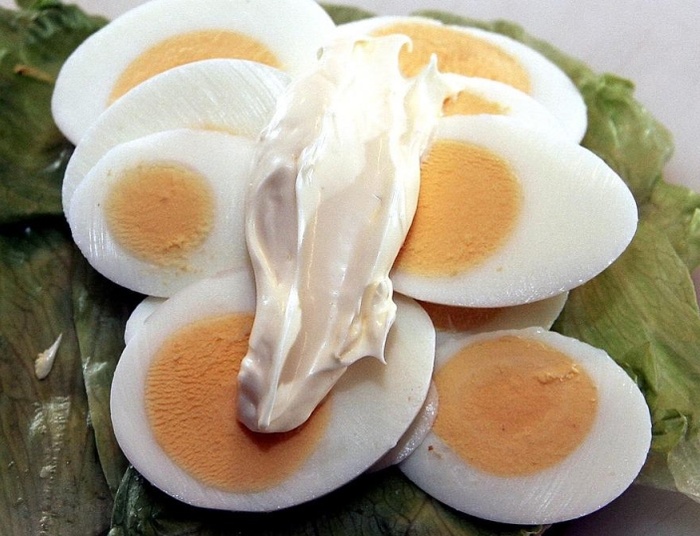 Majonezy Kielecki i Winiary rywalizują w internecie, a wygrywa... ten trzeci