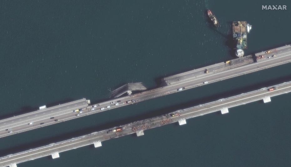 Aktualne zdjęcie mostu na Krym. Źródło: EPA/MAXAR TECHNOLOGIES