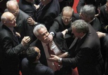 gconnect.in - debata włoska