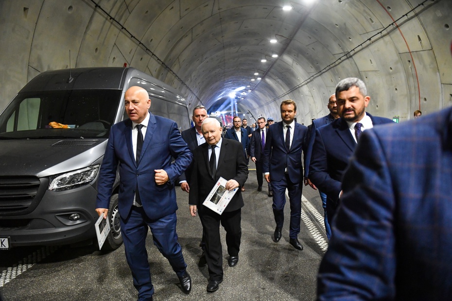 Emocje wokół tunelu pod Świną. Fot. PAP/Marcin Bielecki