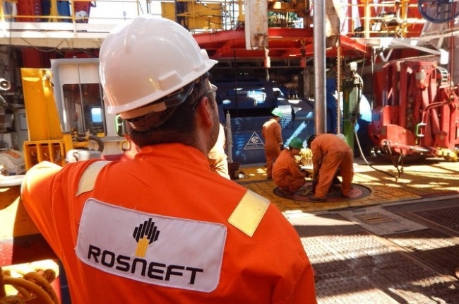 Znaczna część ropy naftowej sprowadzanej do Polski przez PKN ORLEN pochodzi już spoza Rosji. Fot. Rosneft Oil Company